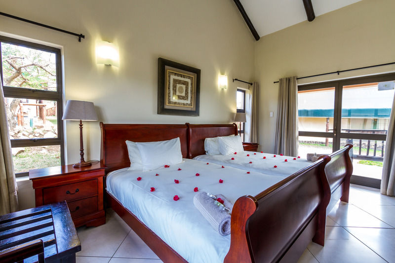 Zulu Nyala Game Lodge Hluhluwe Exterior foto