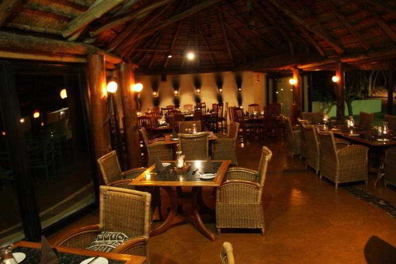 Zulu Nyala Game Lodge Hluhluwe Exterior foto