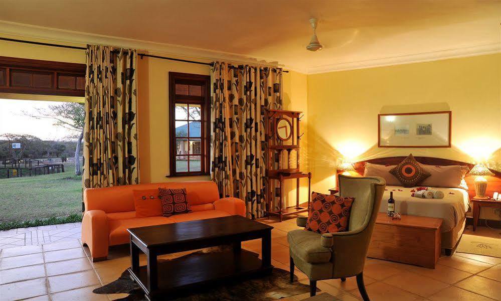 Zulu Nyala Game Lodge Hluhluwe Exterior foto